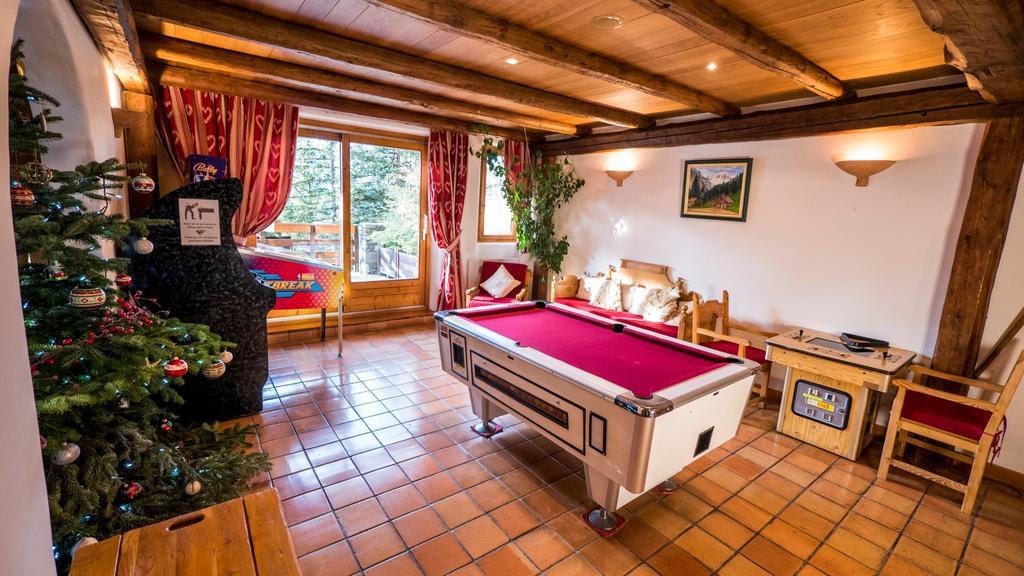 Les Appartments Du Merilys メリベル エクステリア 写真